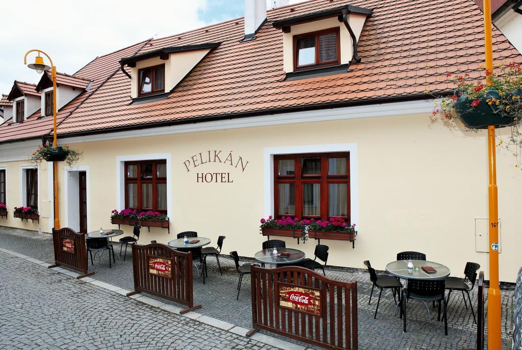 Hotel Pelikán Trebon Exterior foto