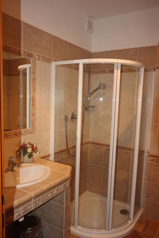 Hotel Pelikán Trebon Quarto foto